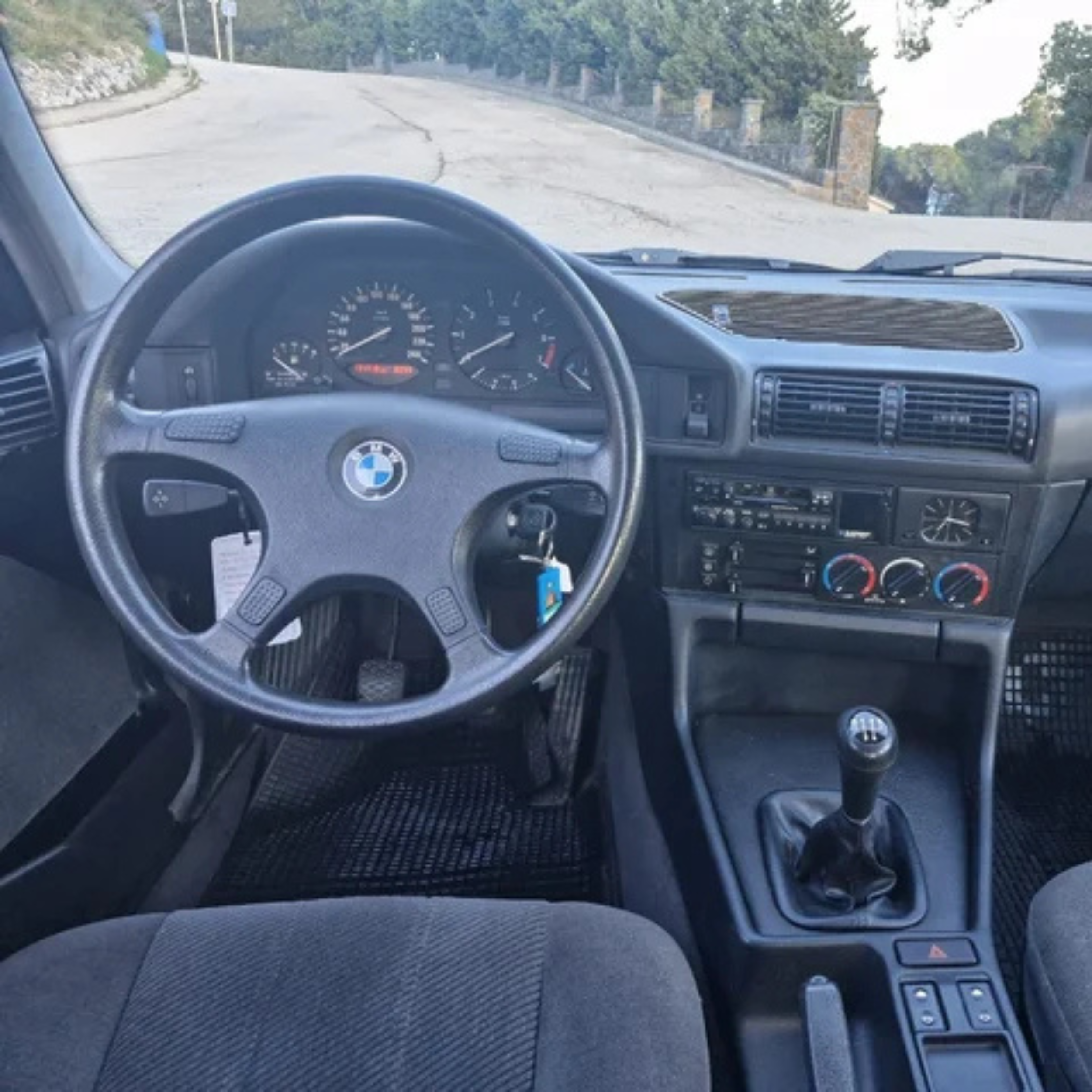 BMW 520i e34 Único Propietario - Imagen 8