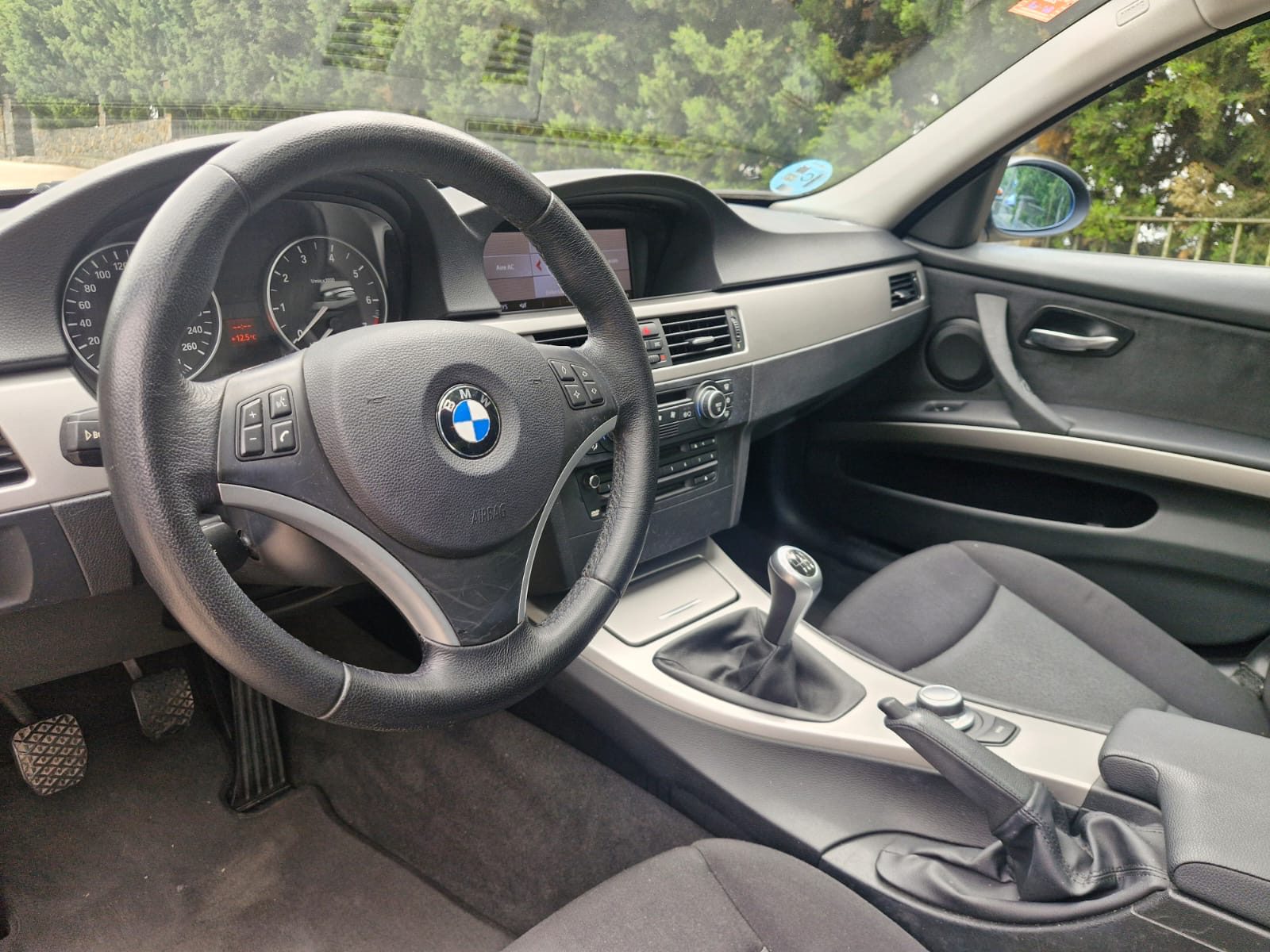 BMW 320i e90 77.000 kms Nacional - Imagen 14