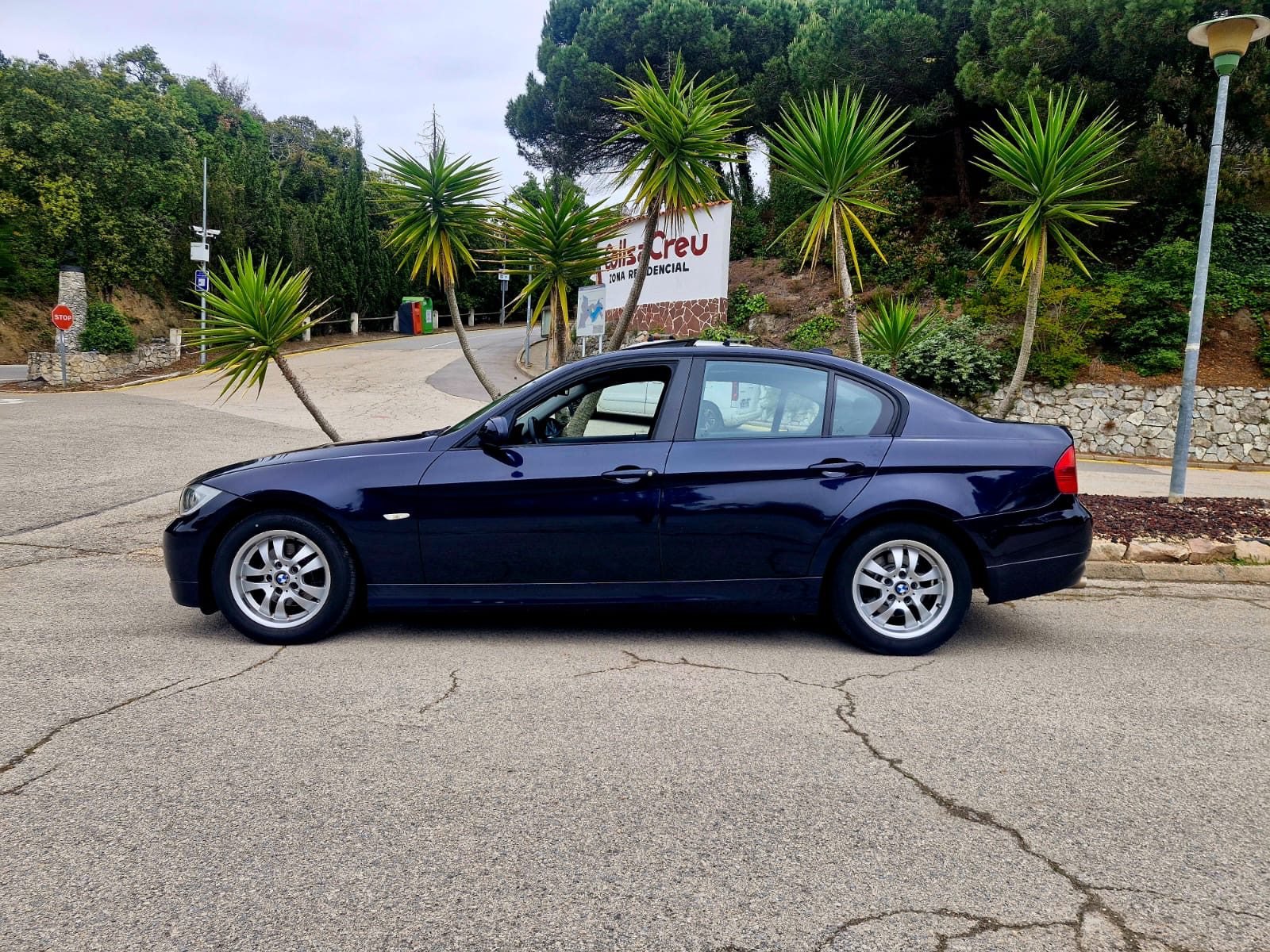 BMW 320i e90 77.000 kms Nacional - Imagen 2